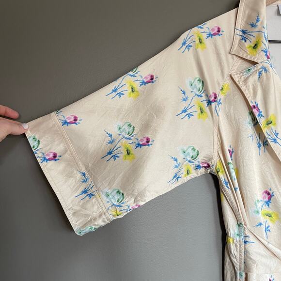 GANNI Floral Crinkle Wrap Dress In Yellow Size Medium Pink Blue Chic Sexy Wrap - Picture 9 of 16